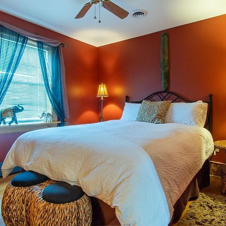 Emilyville Inn Campbellford Екстер'єр фото