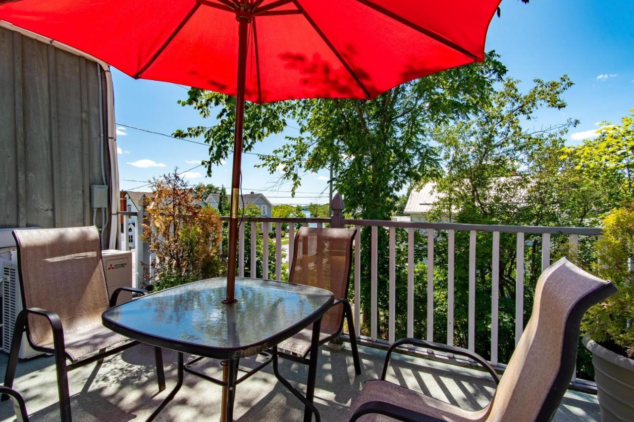 Emilyville Inn Campbellford Екстер'єр фото