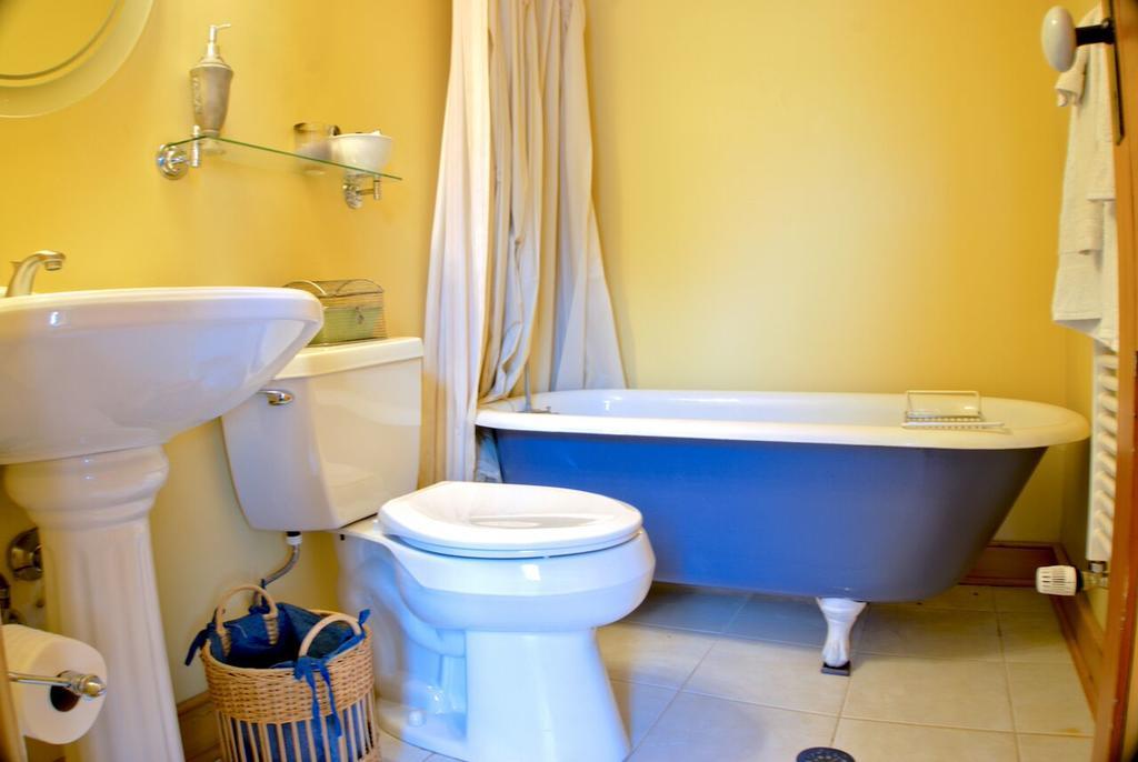 Emilyville Inn Campbellford Екстер'єр фото